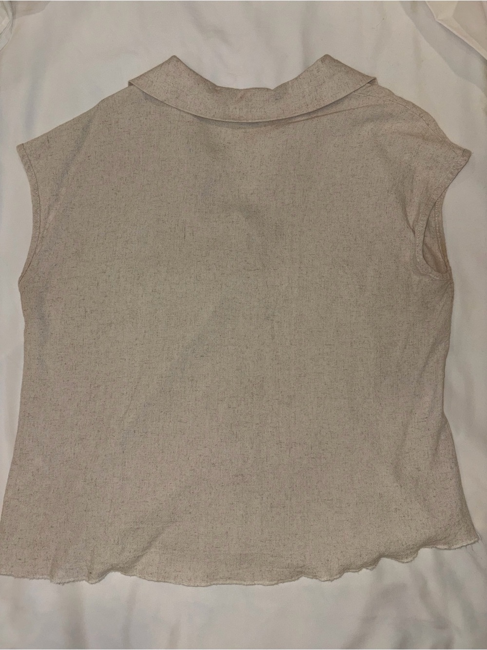 Express Linen Blouse 🤍 - Picture 6 of 7